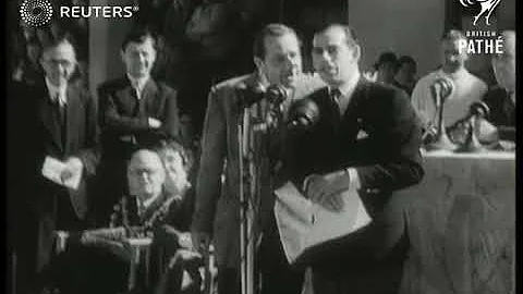 Bathing beauty competition (1951)