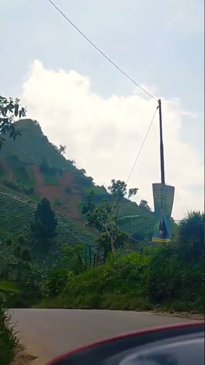 jalan Cigugur menuju Singajaya.