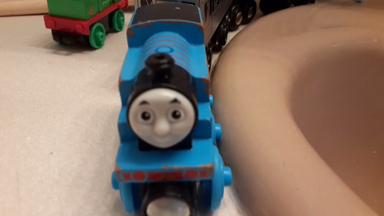 Thomas and Friends back on track trailer