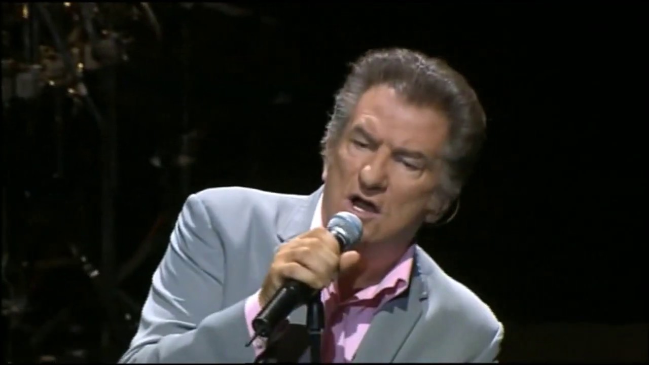 Eddy Mitchell Il Ne Rentre Pas Ce Soir Live Hq Stereo 2004 Youtube
