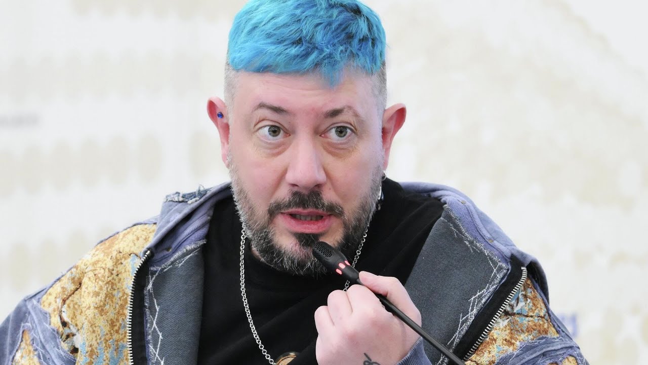 Что несёт Артемий Лебедев