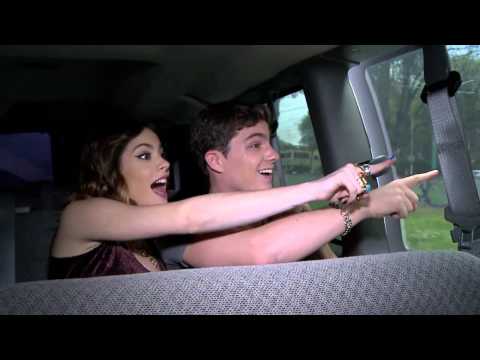 Violetta en Vivo:  Tini, Jorge y Facu se divierten durante el viaje mp3 ke stažení