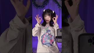 あっちみたりそっちをみたり美人が好きなのね、（続きどうぞ!