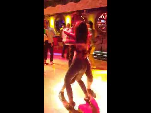 BACHATA SENSUAL DANCE - CINDY + MICHAEL