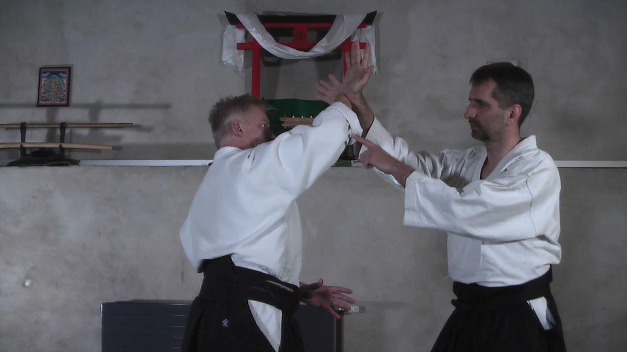 面打 men-uchi Yokomen'uchi sankyo ura waza - 横面打ち三教表技 - YouTube