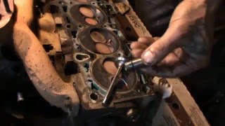 Замена поршневой и ремонт головки не снимая двигателя ВАЗ 21099 3 Часть