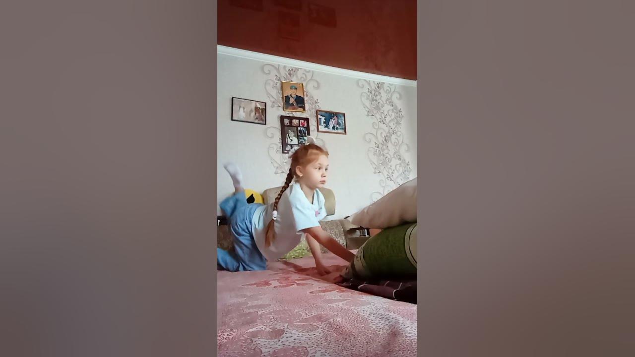 мне мама сказала когда наберётся 100 подпищеков закажет маску по ...