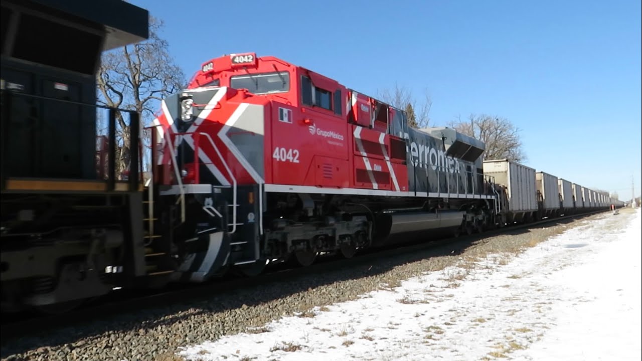 Ferromex On The CN! FXE 4042 In New Paint Trails CN Ore Train + Insane ...