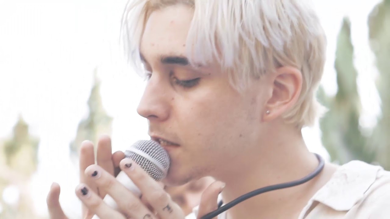 Watch trashi - sin ti (en acústico) on YouTube Watch trashi - sin ti (en acústico) on YouTube