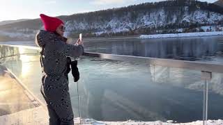 картинка: На машине из Красноярска в Дивногорск и обратно. Смотровая площадка возле Красноярской ГЭС.