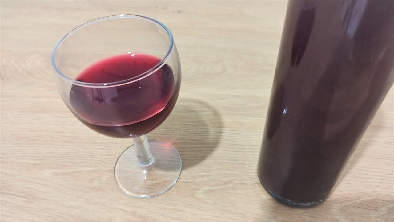 Vino rosso dolce FRAGOLINO fatto con uva fragola, ricetta semplice