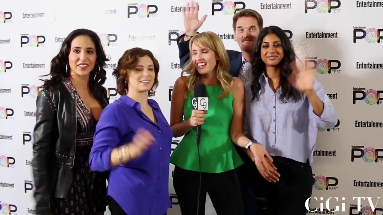 Meet the AWESOME 'Crazy Ex-Girlfriend' Cast at PopFest! 