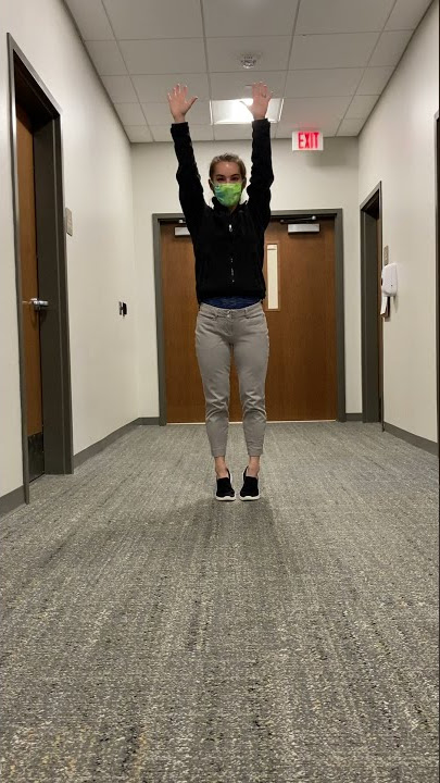 Download lagu Standing on tip toes