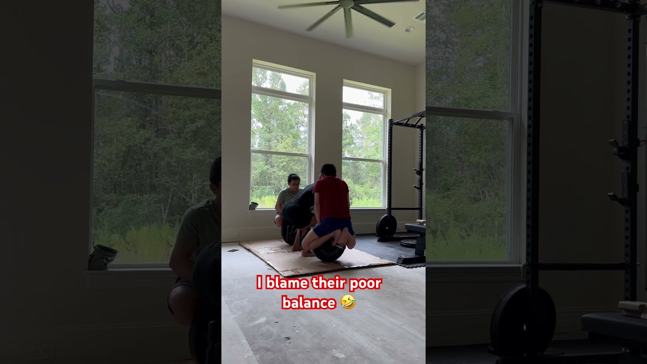 Don T Try This As Home New Gym Shenanigans Livelift 400lbs Fail 
