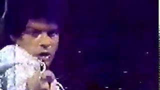 Gary Glitter and The Glitter Band &#39;Baby please don&#39;t go&#39;