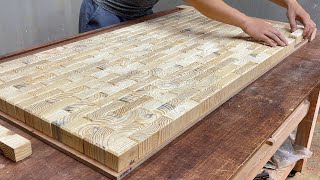 Unique Idea For Recycling Pallet Wood // How To Arrange Pieces Of Wood Into A Beautiful Dining Table