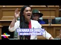 Une jeune dpute nozlandaise lance un haka en plein parlement