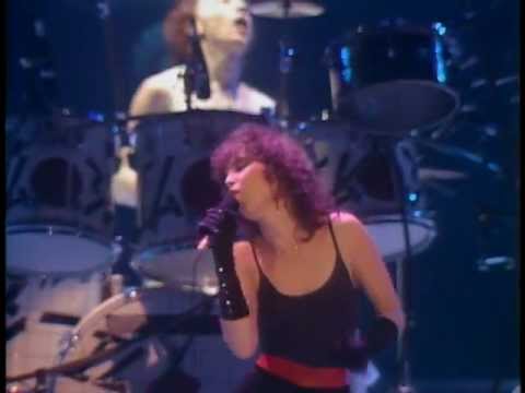 PAT BENATAR - We Live For Love - live - best performance - HQ.mpg