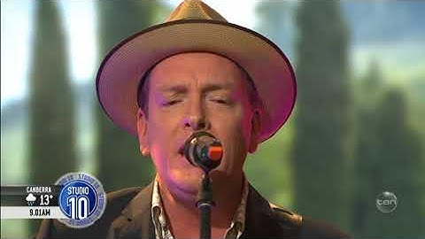 Dan Mullins Interview/Performance on Studio 10