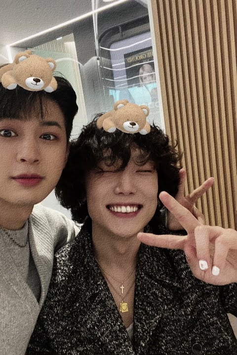 thank you Song Yunhyeong 🤍 #ikon #ikonic #ikonanniversary -