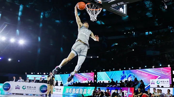 2022 CBA All-Star Weekend: Shanghai's Li Tianrong wins the Slam Dunk Contest 扣篮大赛决赛 李添荣完美一扣夺冠 - DayDayNews