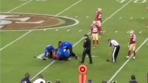 Fan runs onto field during 49 ers Rams game on Monday Night Football with Kevin Harlan Play by Play