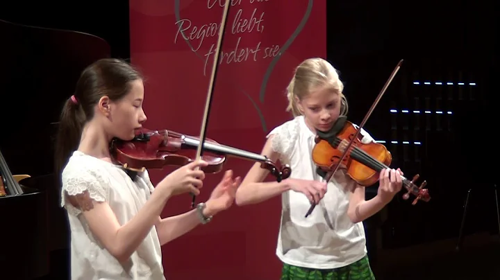 Louisa Ye und Julia Grabner   Ch  Varner, Chicago ...