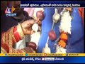 UP Bride And Groom Exchange Garlands Of Onion, Garlic At Wedding