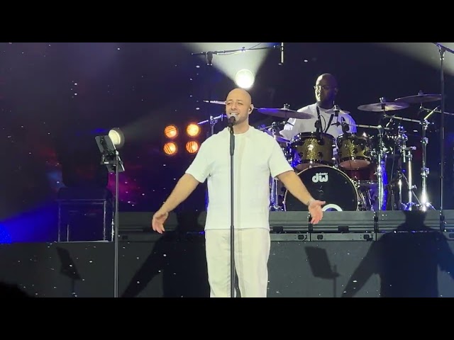 Maher Zain - Rahmatul Lil’Alamin | LIVE IN SINGAPORE class=