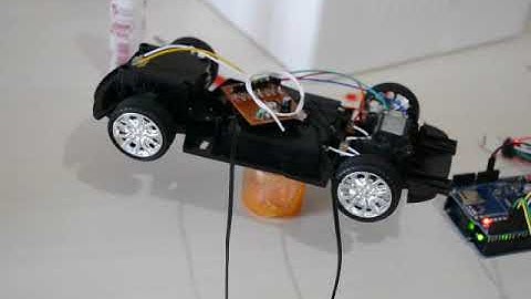 Cep Telefonundan Çin malı Oyuncak Araba Kontrolü