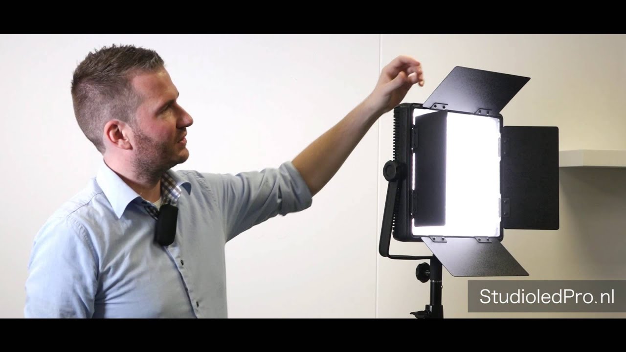 LedGo LG-600SC | Led video verlichting - YouTube