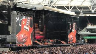 Guns 'N Roses - Its So Easy - Live in London 16th June 2017 4K UHD