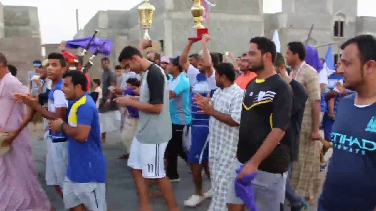 احتفالية ومسيرة أهالي منطقة العفيفة بعد فوز فريق العفيفة بلقب شجع فريقك2016 على مستوى شمال الباطنة