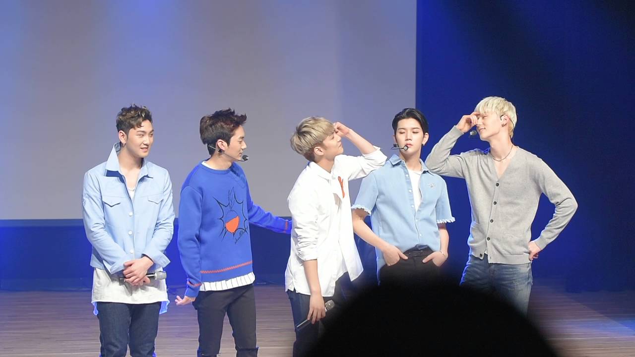 160410 뉴이스트 4주년 팬미팅 포토타임