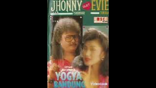 Yogya Bandung (1990) Evie Tamala feat Jhonny Iskandar