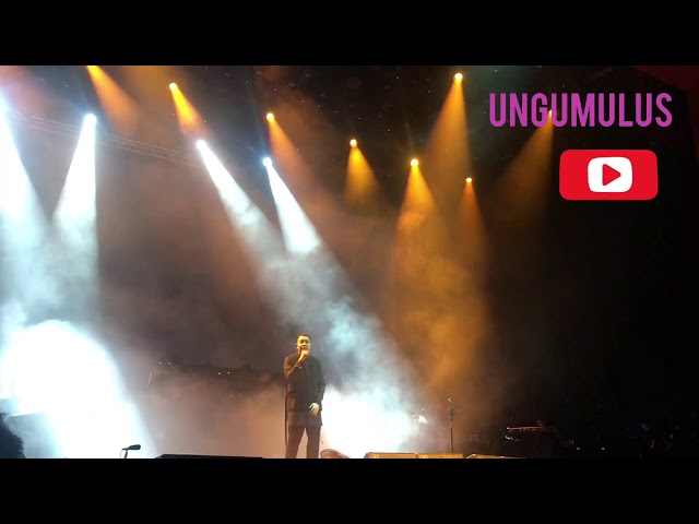 Tulus - Minang Song | Sewindu Tour KL 2019 class=