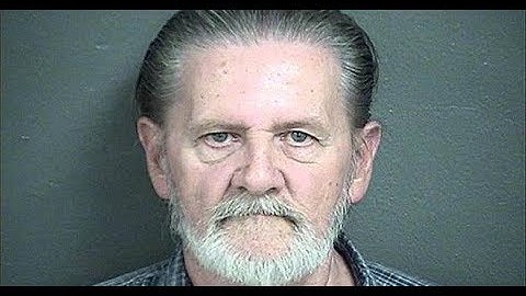 Cướp ngân hàng để được vào tù trốn vợ