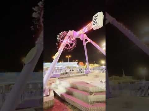 لحظة سقوط لعبة 360 ووحدة منهم طارت وكانت الإصابة خطيرة جدا في منتزه الجبل الأخضر