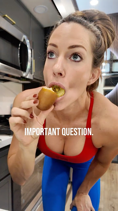 🥝 Is this CRAZY?! #kiwi