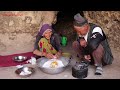 Old lovers living in a dangerous and risky cave  love in old age  village life in afghanistan