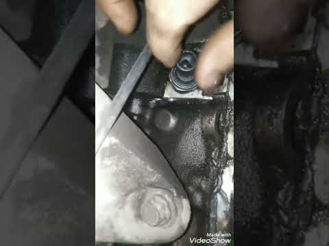 طريقه تغيير ماكينه الزيت سبب اضاءه لمبه الزيت بسبب نقصان الزيت عدم اضاءه لمبه الزيت