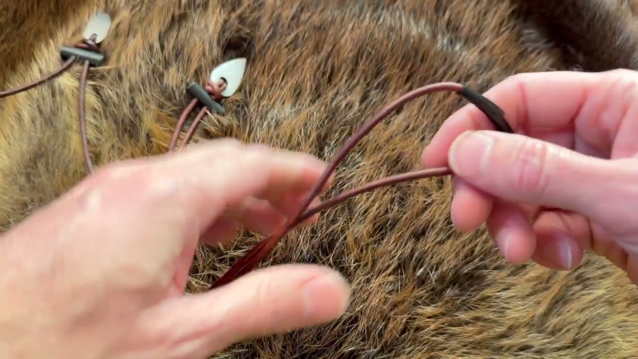 Wazoo Spark Necklace™ Fire Starter Ketting voor Buitenshuis | Zirkonia & Ferrocerium Hanger (Zwarte Striker