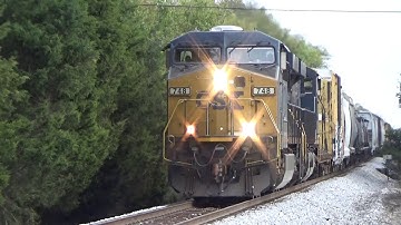 CSX ES44AH 748 w/ K5LA Leads a Short Q580 on 10/29/19