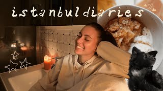 istanbul diaries | baking apple crumble, night out & a chill sunday