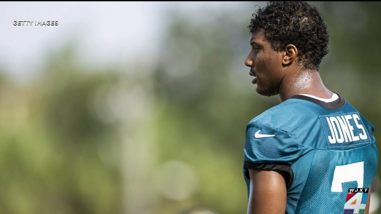 Jaguars' Zay Jones charged with misdemeanor domestic battery ...