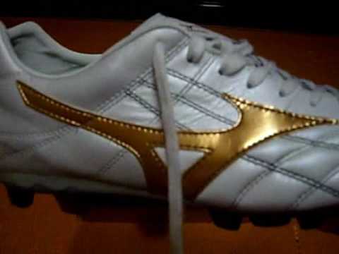 mizuno wave ghost striker