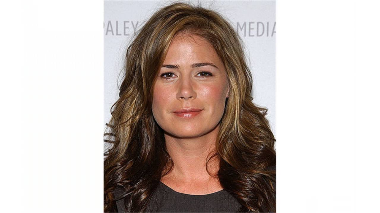 Maura Tierney.