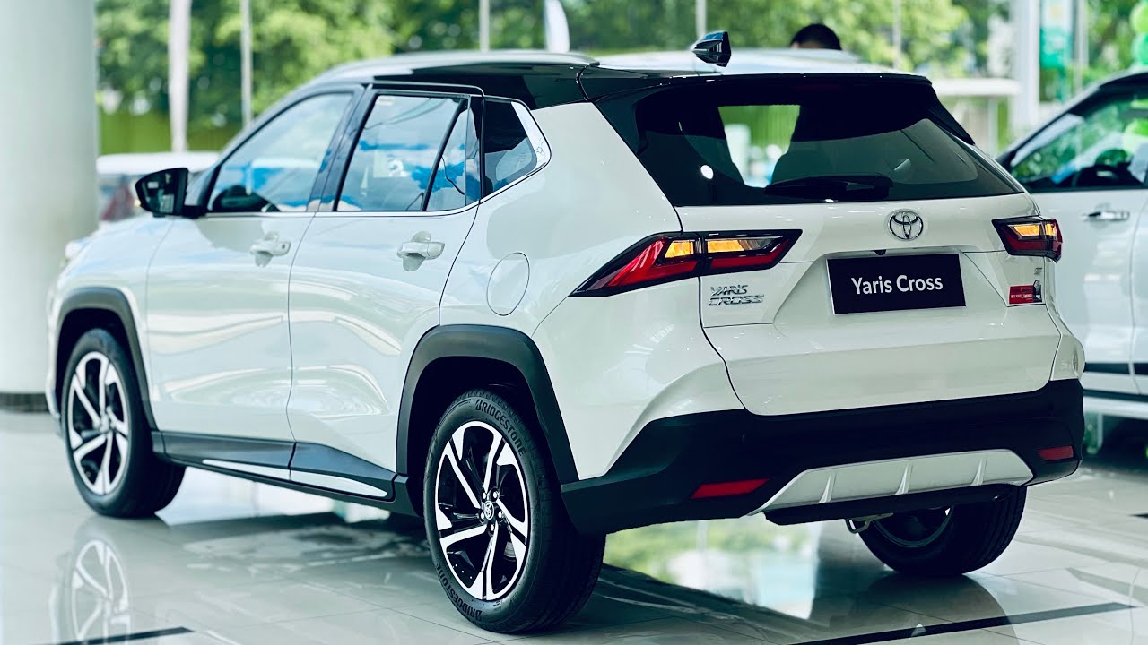 YARIS CROSS ホワイト 未開封 maxresdefault.jpg