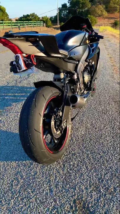 New exhaust 😍 .#scproject CR-T#r6 #Yamaha #scprojectCR-T#fullsistem
