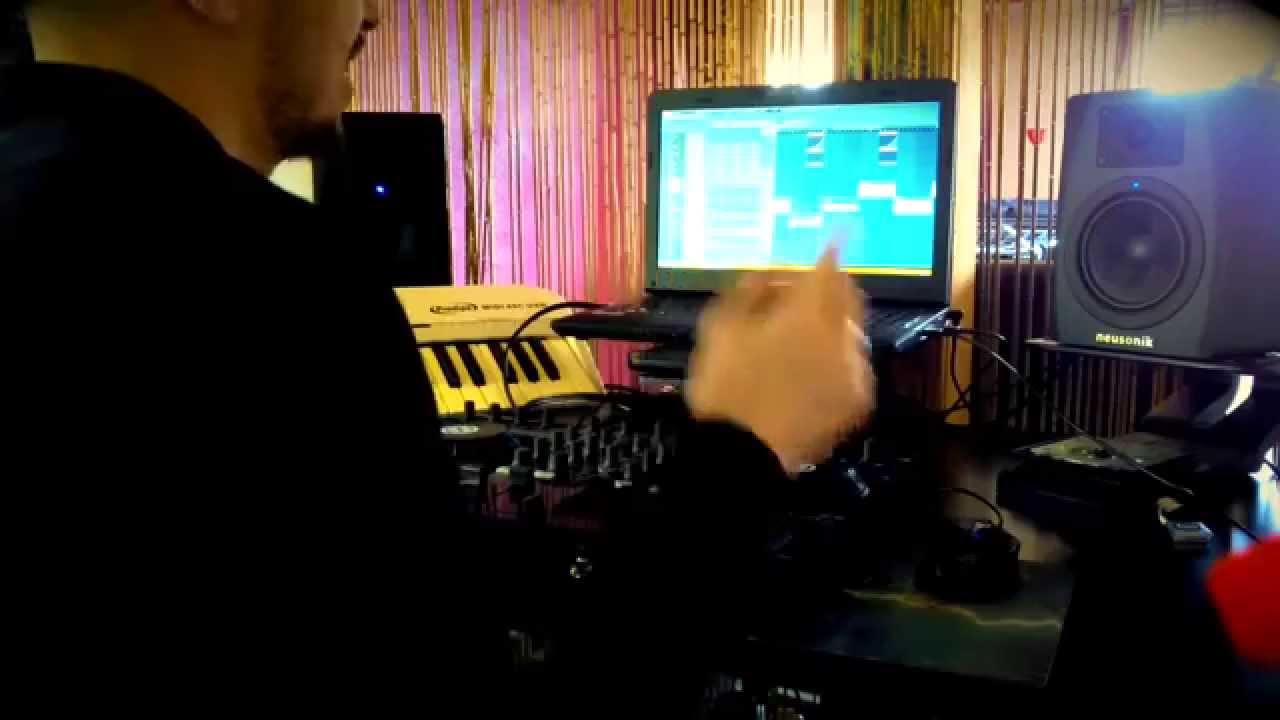 Studio Blog # 5 - Siesta time with new music. Enjoy!